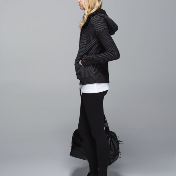 Lululemon Embrace Hoodie *Knit Full Zip Sweater - Black / Heathered Dark Grey 2 - Picture 9 of 9